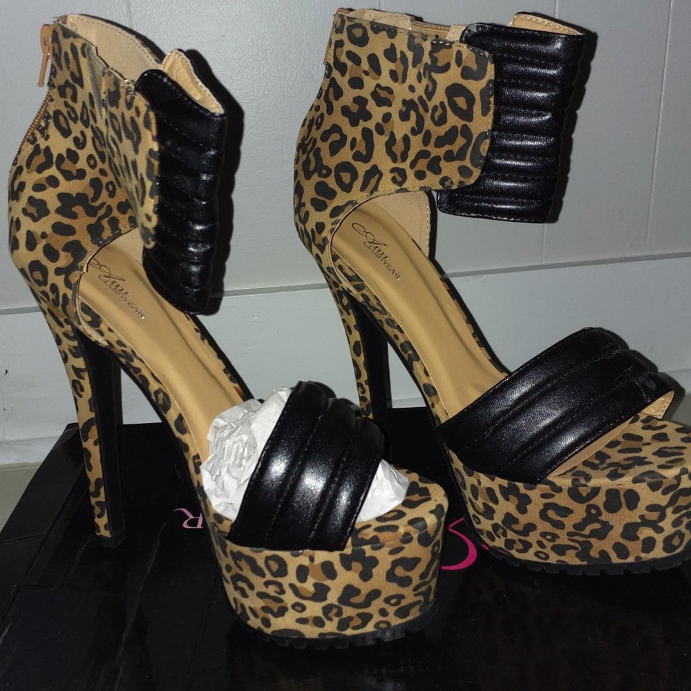 Ami Club Wear, Black Leopard print, Miley